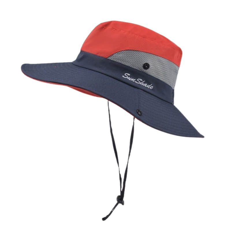 Chapeau de soleil rouge et bleu marine SunShade avec filet et cordon ajustable.