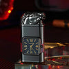 Briquet design avec double tête de cheval et montre intégrée, style luxueux et original.